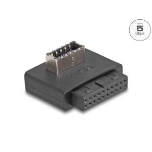 USB 5 Gbps sovittimen liitin sisäiseen Type-E Key A -liitäntään kulmassa kotelon kanssa